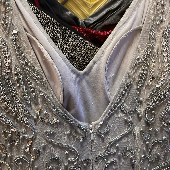 Beaded evening gown - Picture 8 of 9